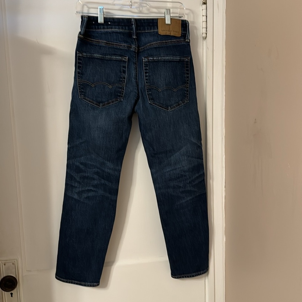 American eagle air flex size 28 x 28. In excellent condition